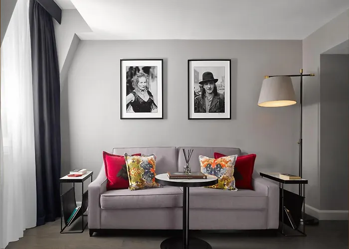 The Trafalgar St James London Curio Collection By Hilton